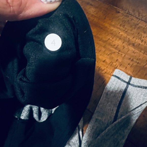 Lululemon leggings - Picture 4 of 4